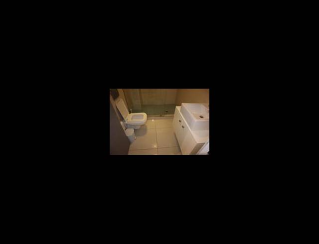 1 BEDROOM PROPERTY TO RENT IN SEA POINT
